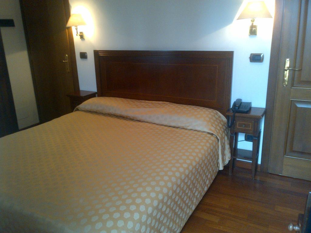 Отель La Forcola 3*