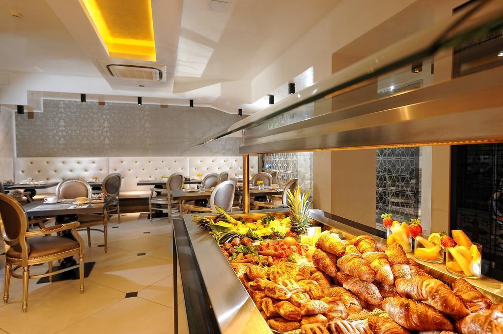 Carnival Palace 4* фотосуреті