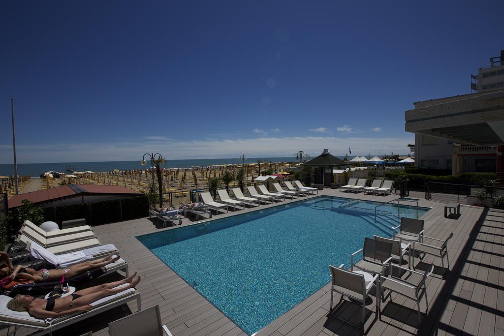 Отель Adlon Hotel Lido di Jesolo 4*