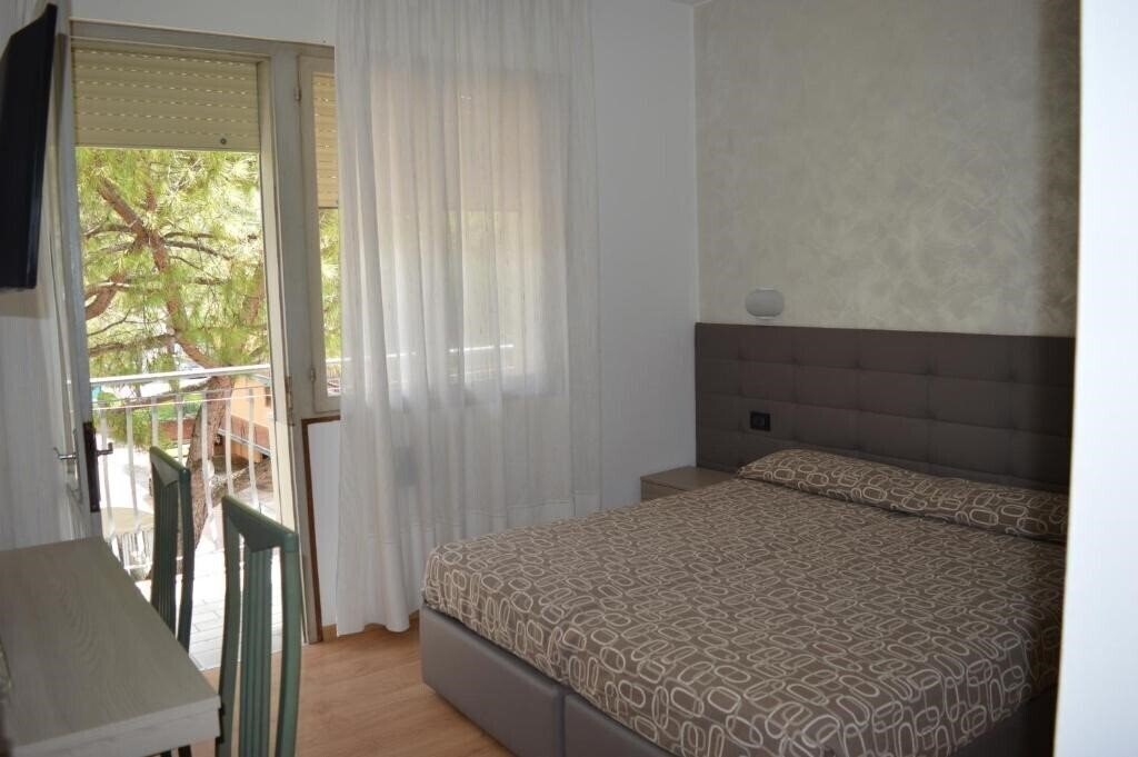 Emperador 3* қонақ үйі