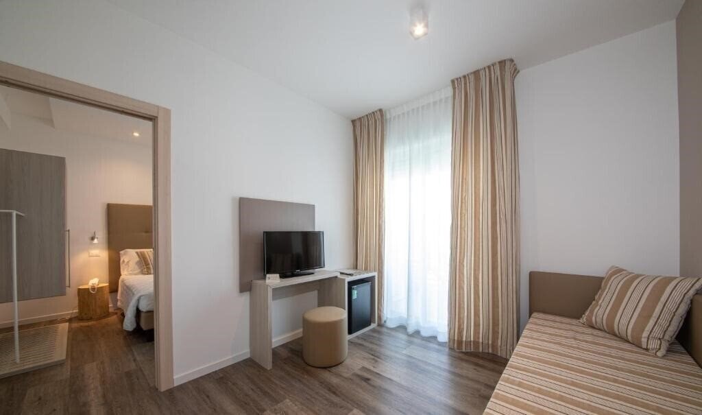 Картинка Mayer 3*