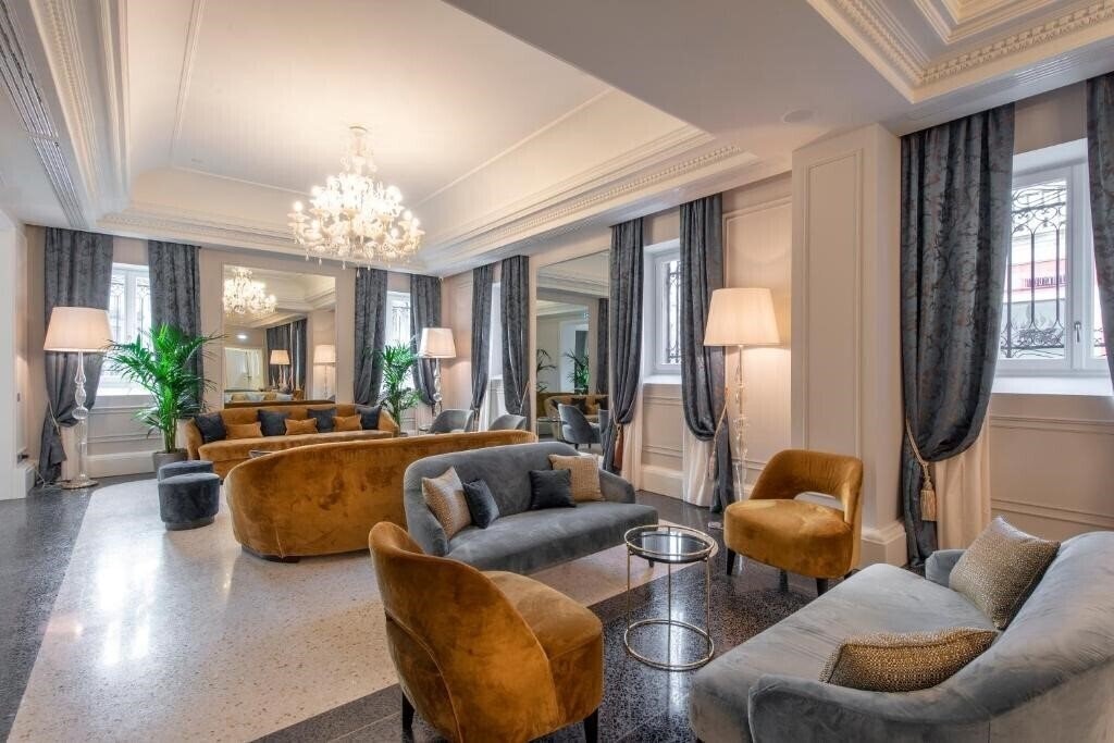 Фотография H10 Palazzo Canova 4*