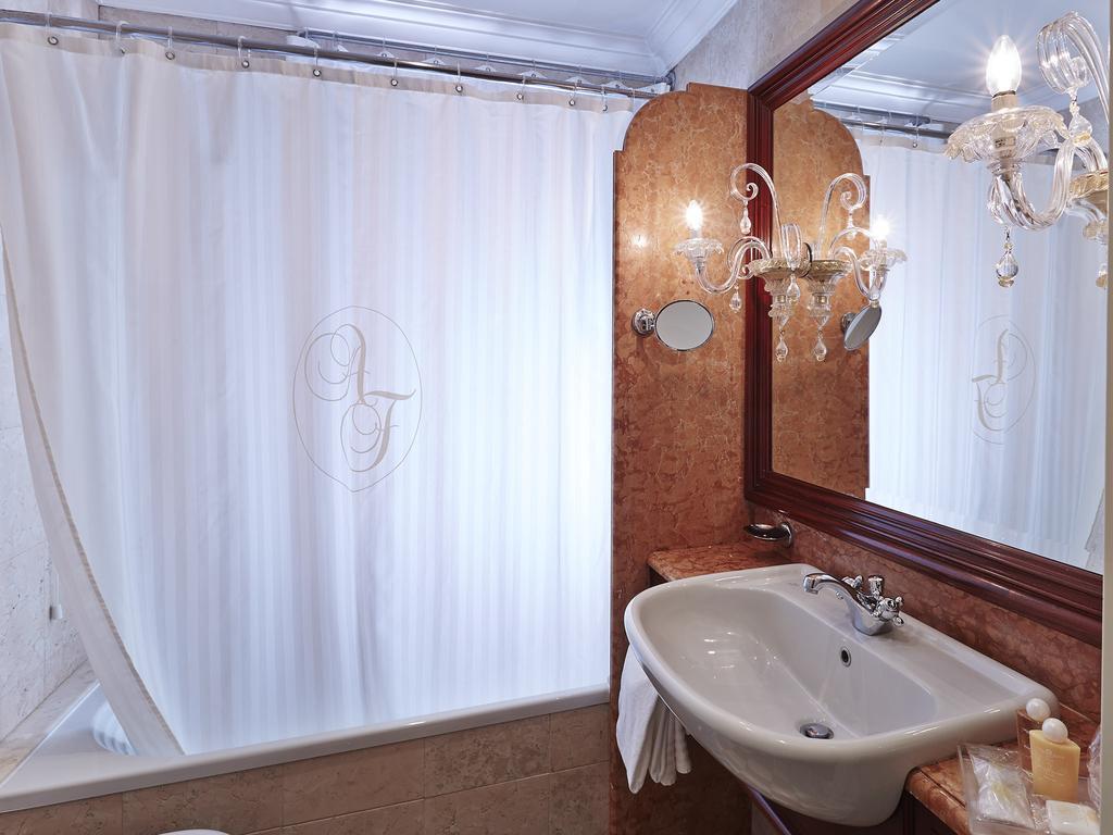 Фото Antiche Figure 3*