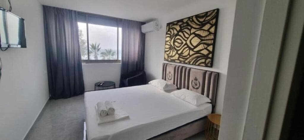 Фото Elis Hotel Bat Yam 3*