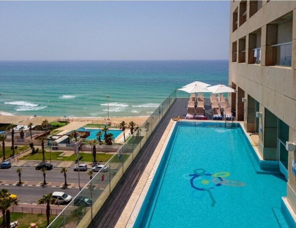 Leonardo Suite Tel Aviv Bat Yam (ex. Mercure Suites Bat Yam) 4* қонақ үйі
