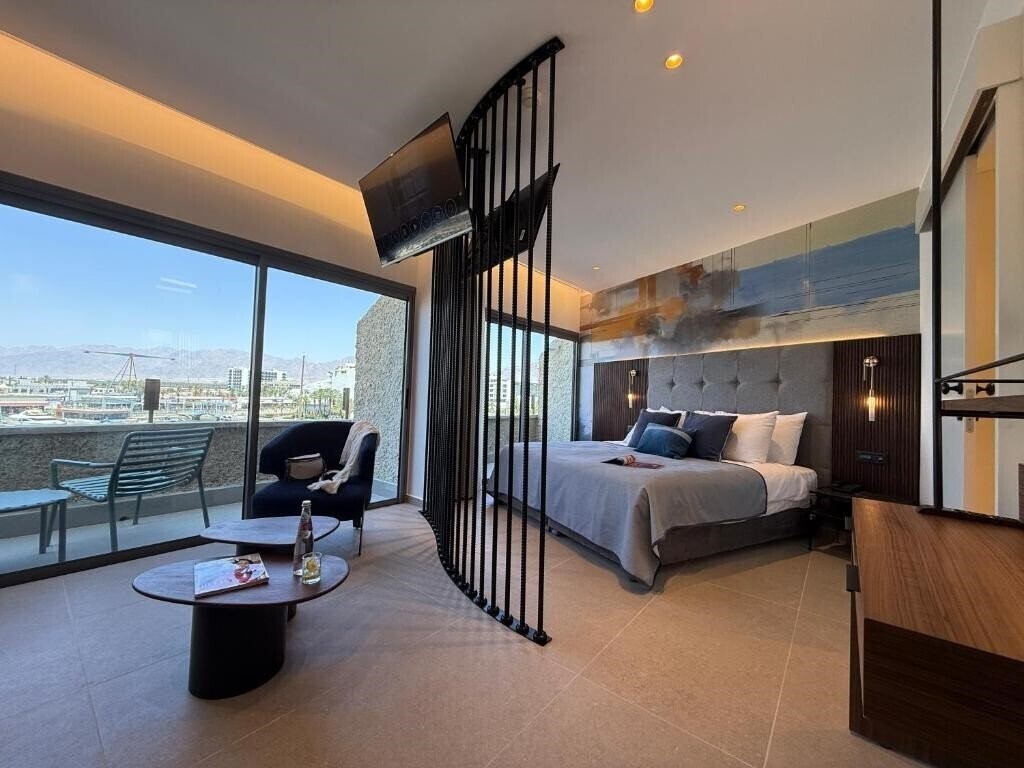 Caesar Premier 4* фотосуреті