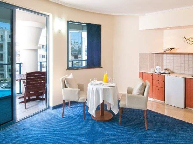 Rimonim Central Park Hotel 3* суреті