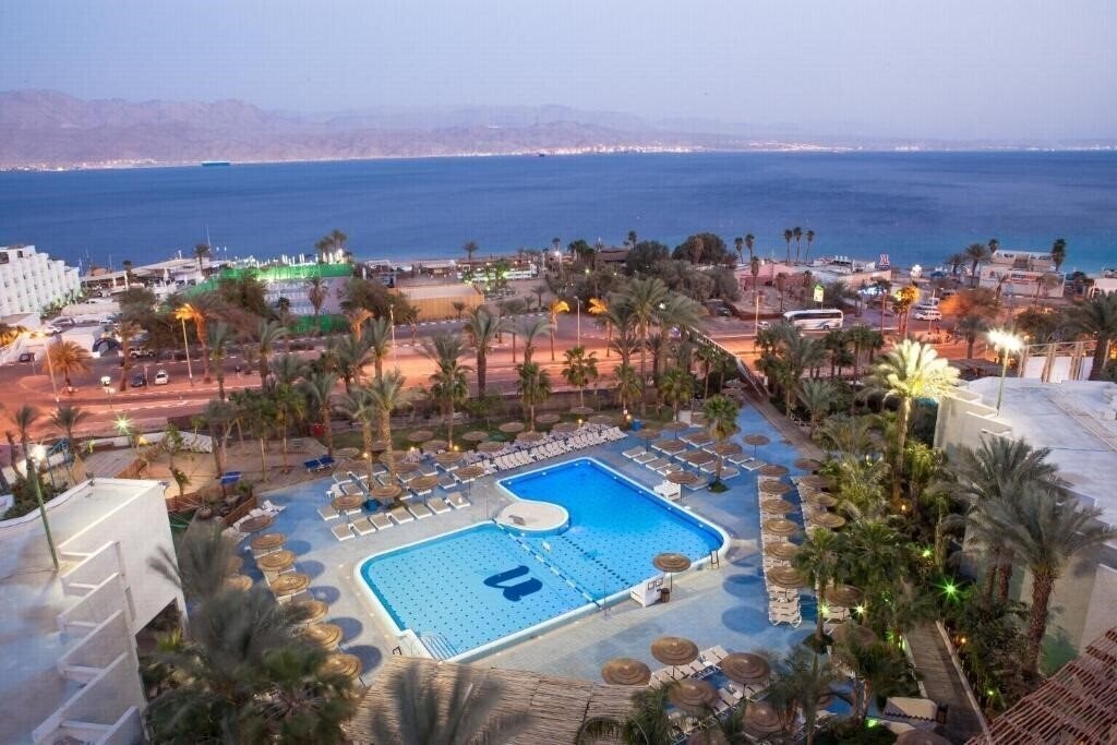 Отель U Coral Beach Club Eilat 5*