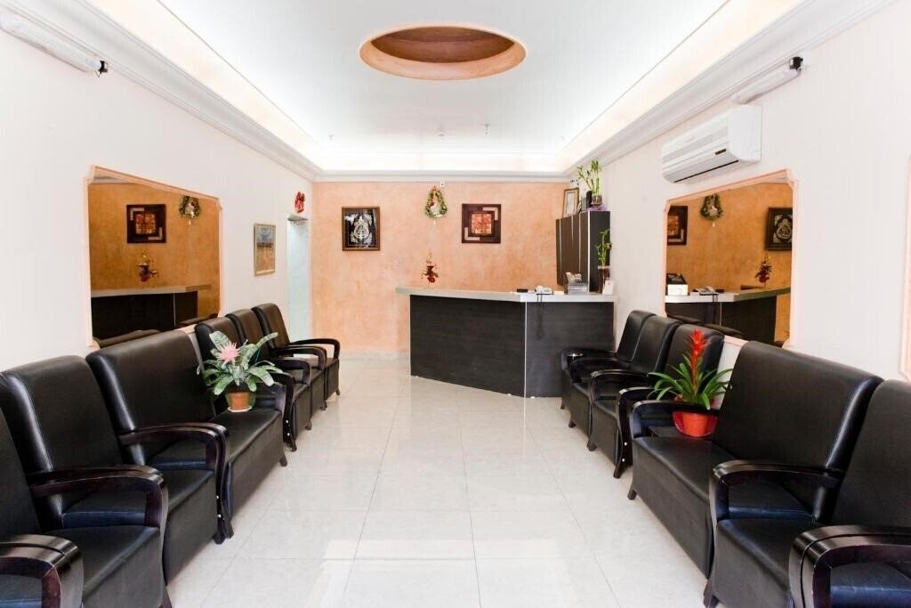 Victoria Hotel 2* фотосуреті