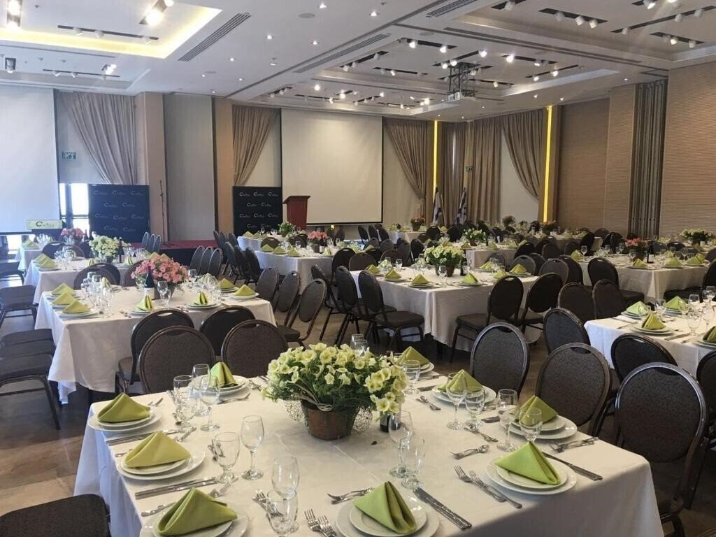 C Hotel Neve Ilan 4* суреті