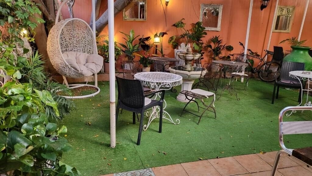 Central Hotel 2* қонақ үйі