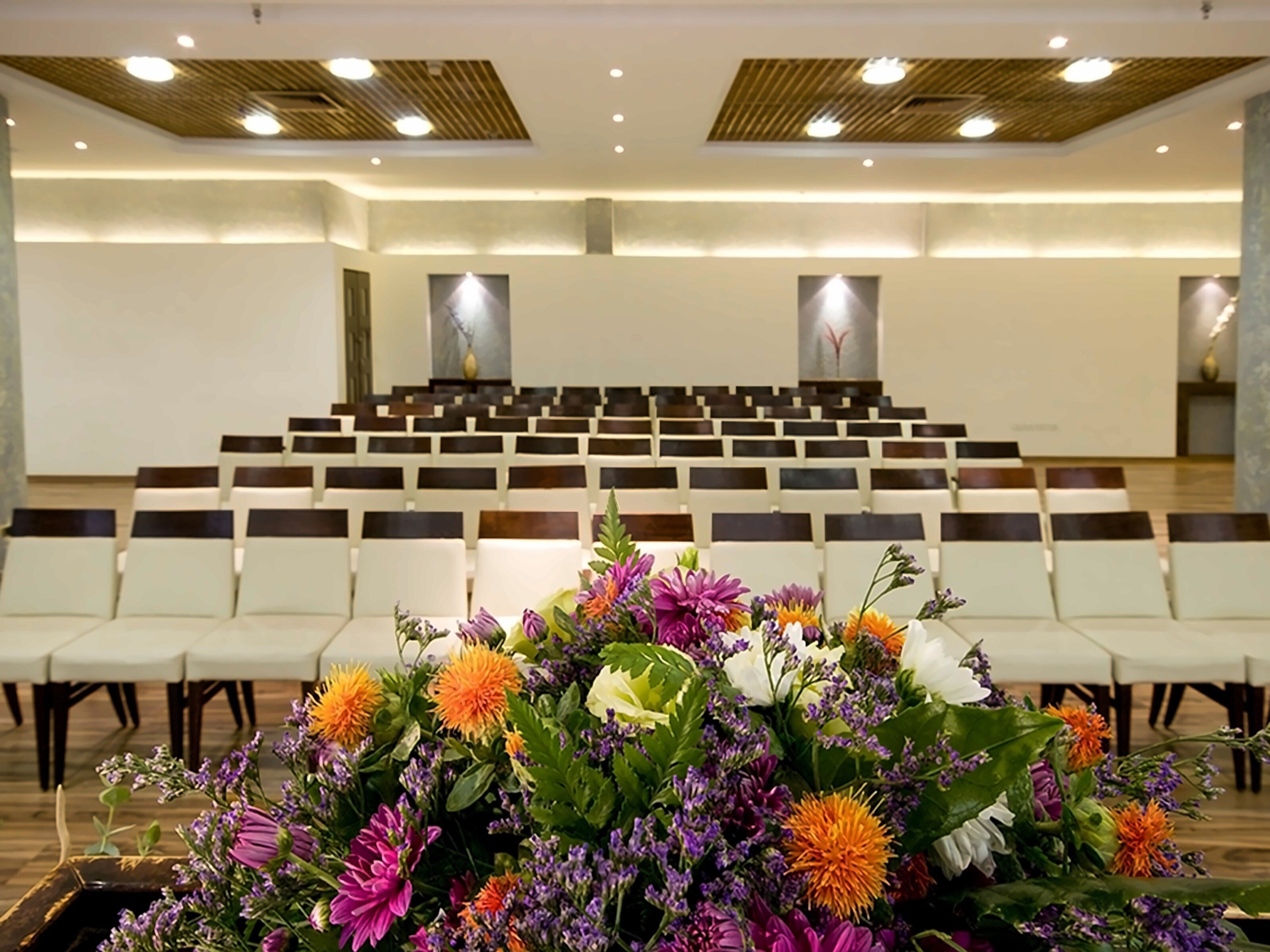 Leonardo Suite Tel Aviv-Bat Yam By The Beach 4* фотосуреті