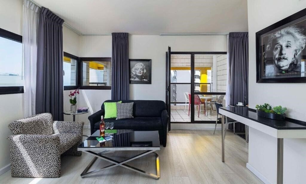 Картинка Best Western Regency Suites 4*