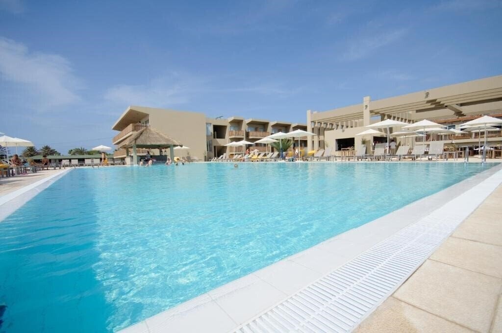 Отель Oasis Salinas Sea 5*