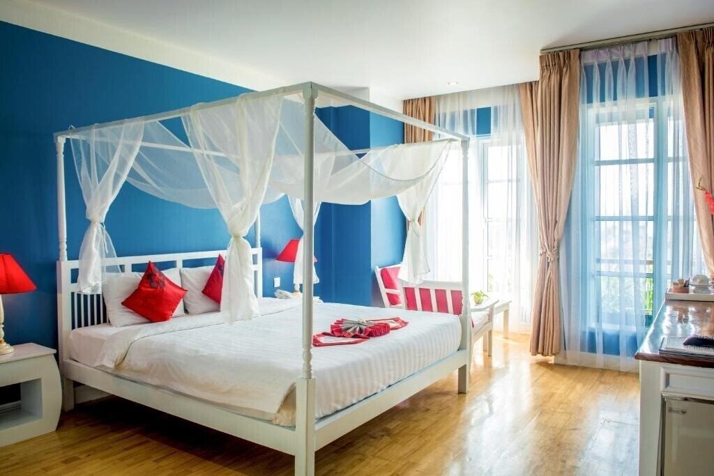 Фото Frangipani Royal Palace 4*