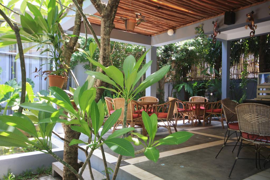 Отель Frangipani Villas 60s 4*