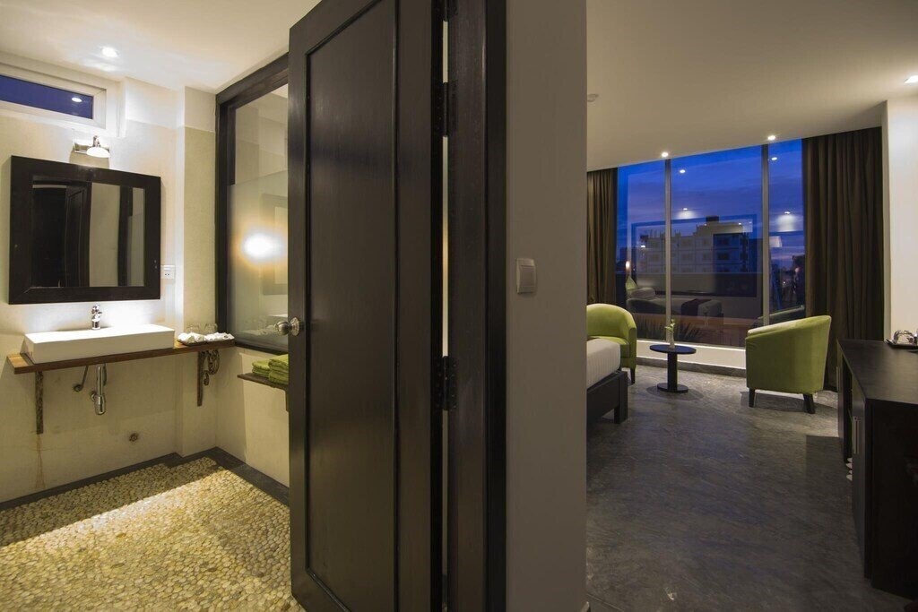 The Palm Boutique Hotel & Residence 4* фотосуреті