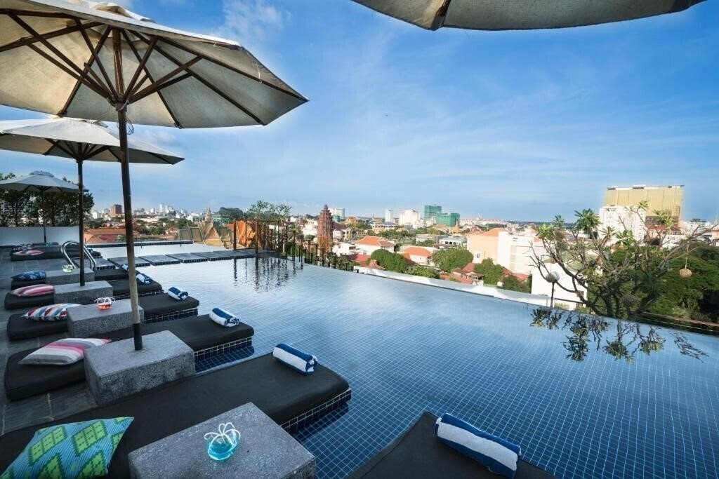 Картинка Patio Hotel & Urban Resort 4*