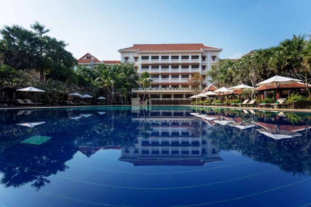 Отель Royal Angkor Resort 5*