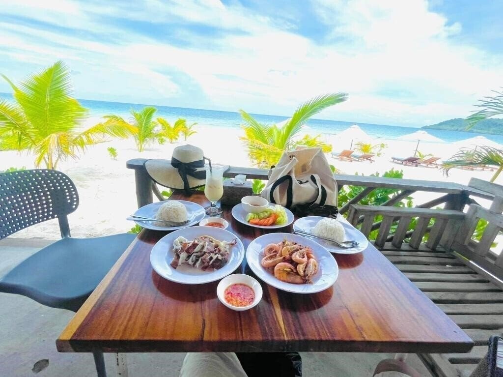 Long Beach Koh Rong 4* суреті