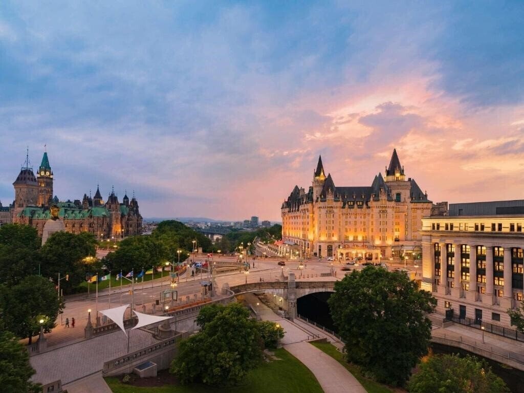 Картинка Fairmont Chateau Laurier 4*