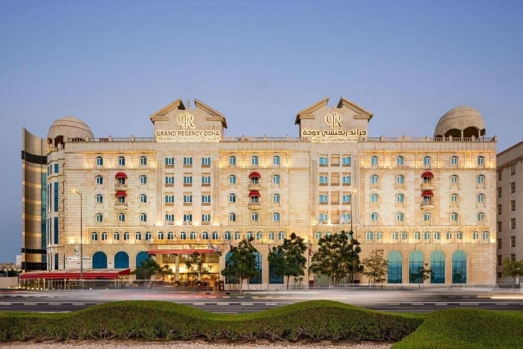 Фото Wyndham Grand Regency Doha 5*