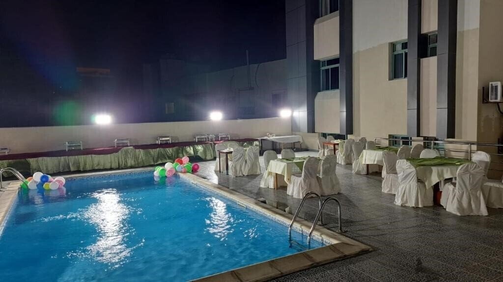 Фотография Al Muntazah Plaza Hotel And Apt 3*