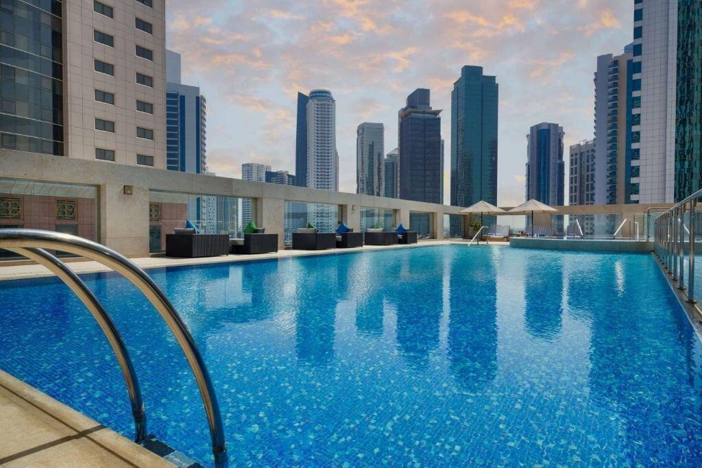 Wyndham Grand Doha West Bay Beach 5* фотосуреті