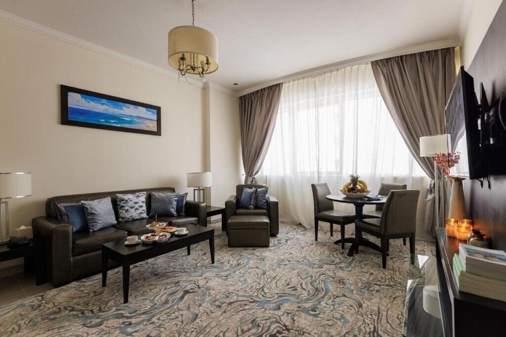 The Royal Riviera 4* суреті