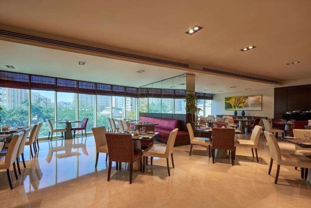 Изображение Safir Doha Hotel 4*