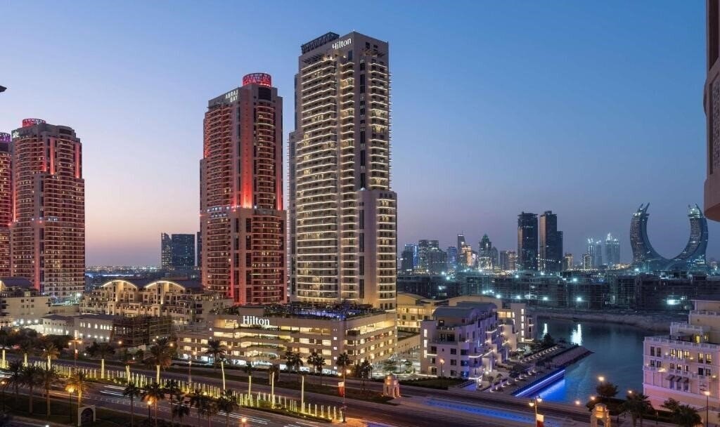 Hilton Doha The Pearl Hotel & Residences 5* қонақ үйі