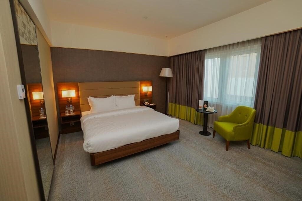 The Grand Lux 5* суреті