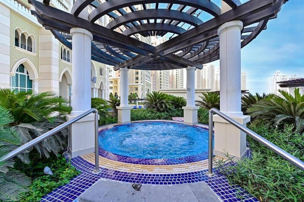 Retaj Baywalk Residence 4* суреті