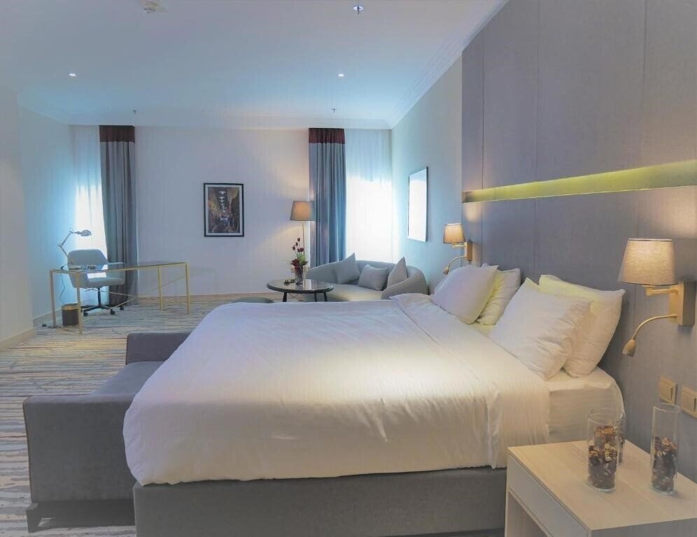 Фотография Ramada 4*