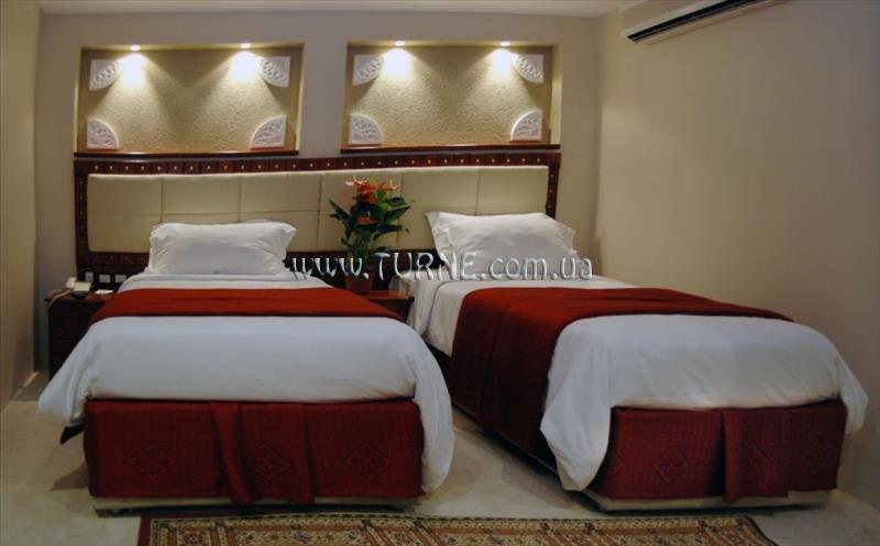 Al Liwan Suites 4* фотосуреті