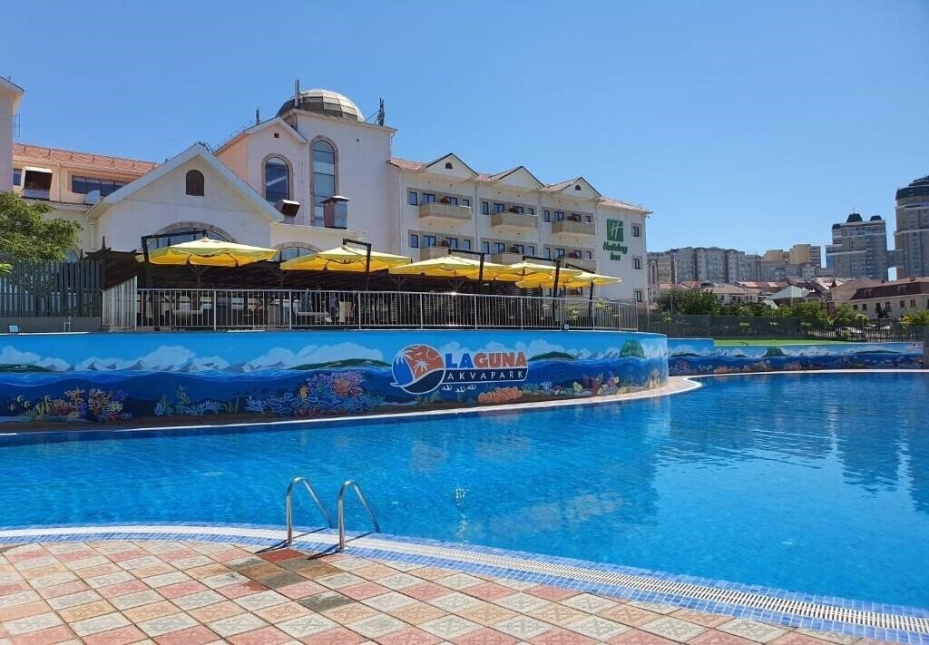 Отель Holiday Inn Aktau Seaside 4*