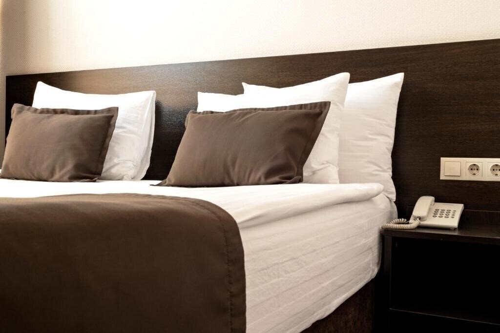 Жана Отель 3* суреті