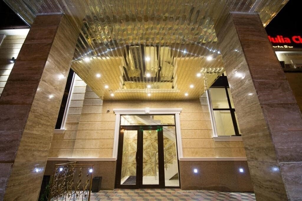 Renion Zyliha 3* суреті