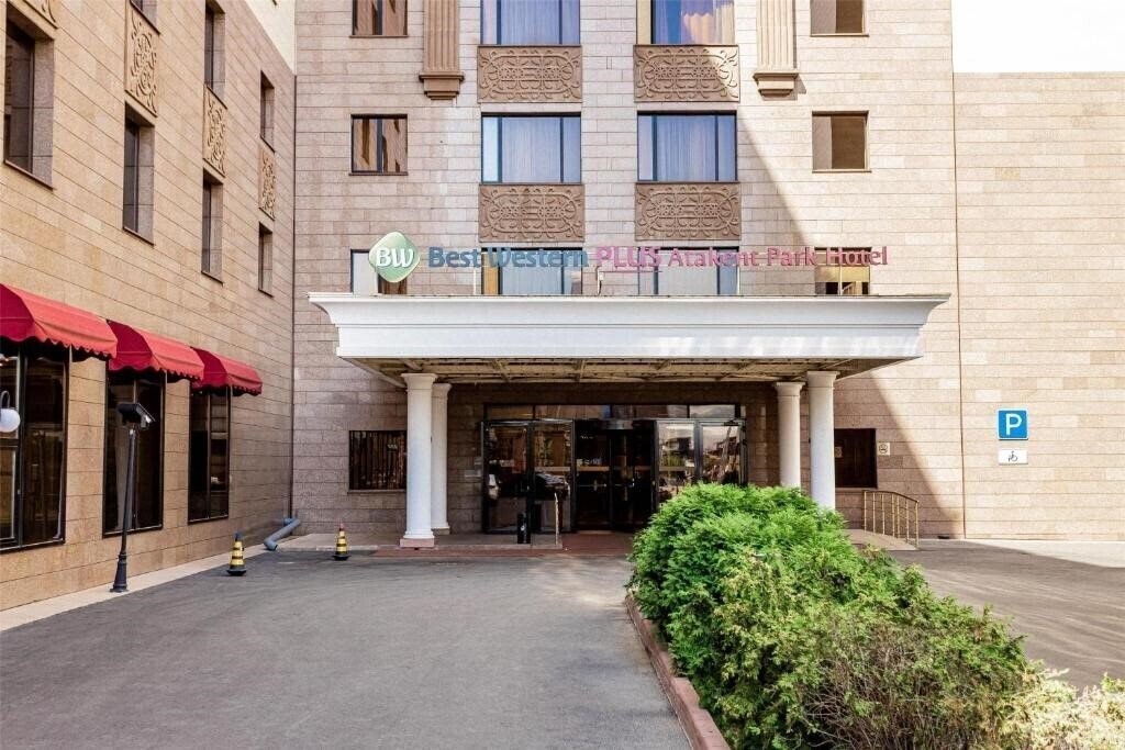 Best Western Plus Atakent Park Hotel 4* суреті