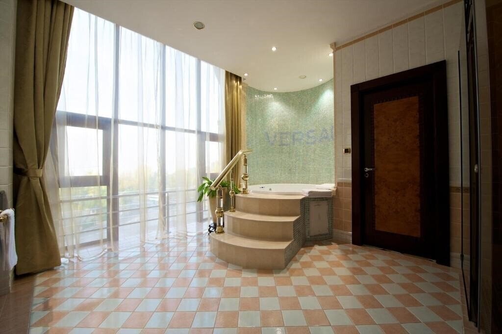 Фотография Royal Tulip Almaty 4*