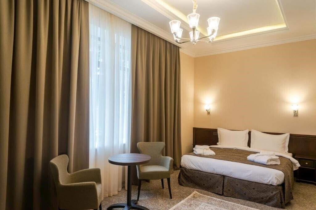 Royal Plus Hotel 3* қонақ үйі