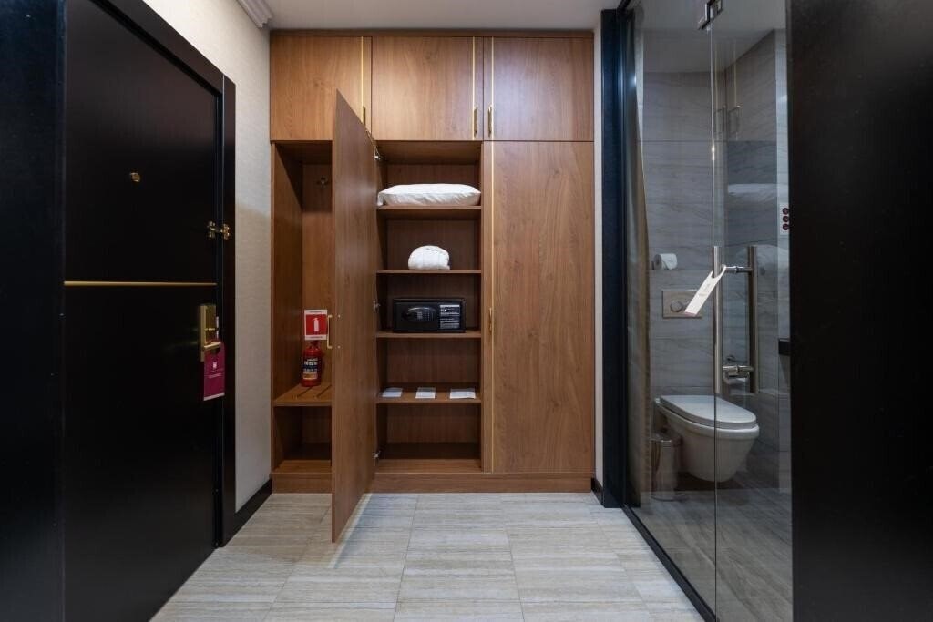 Фото Reikartz Sky Almaty 4*