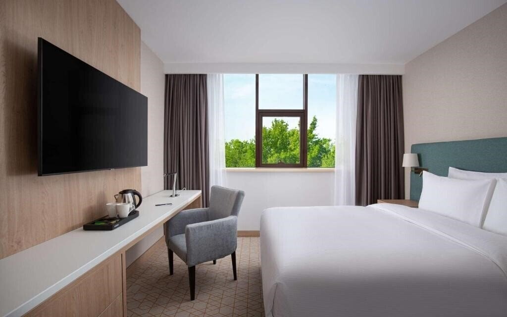 Фото Doubletree by Hilton Shymkent 4*