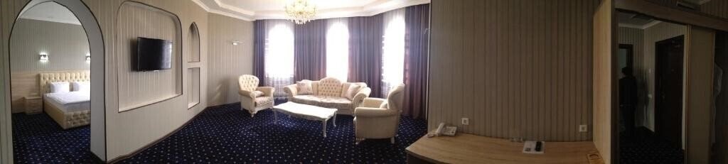 Фото Khanaka Hotel Turkistan 4*