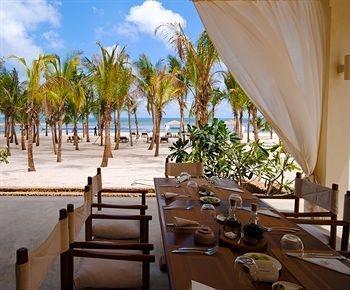 Lion in the Sun Hotel 5* қонақ үйі