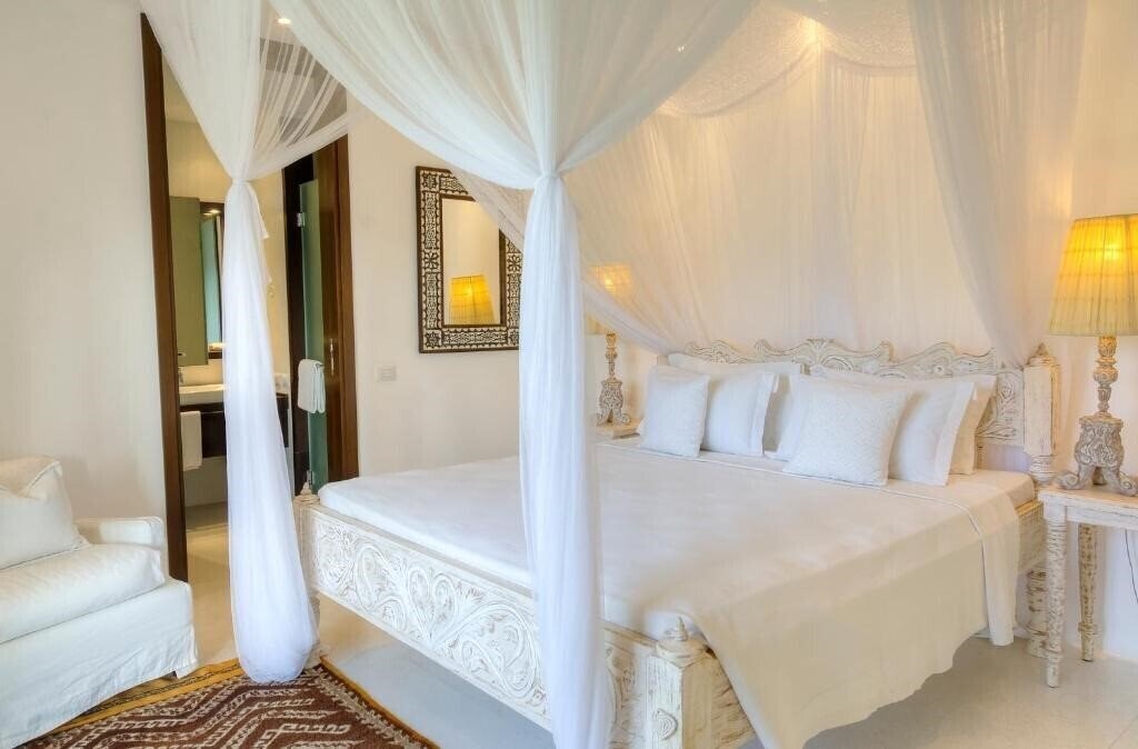 Billionaire Resort & Retreat 5* қонақ үйі