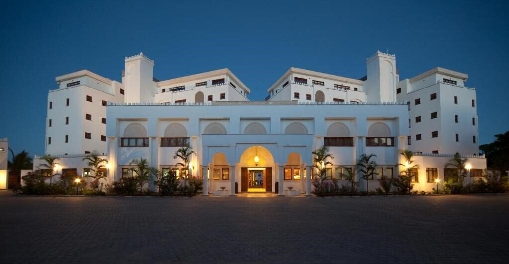 Lantana Galu Beach 5* қонақ үйі
