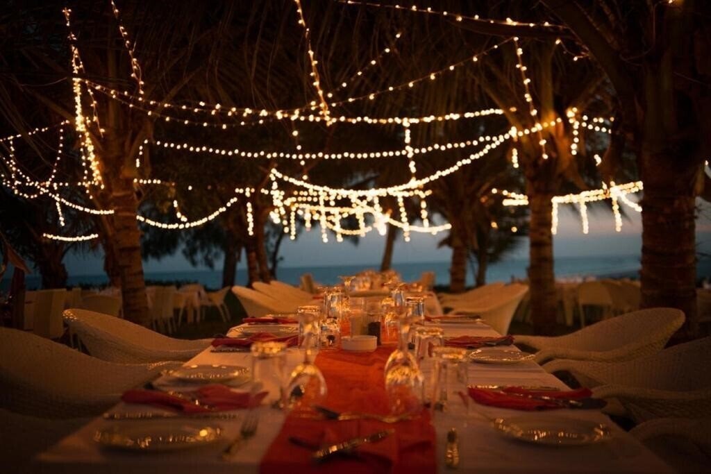 Lantana Galu Beach 5* суреті