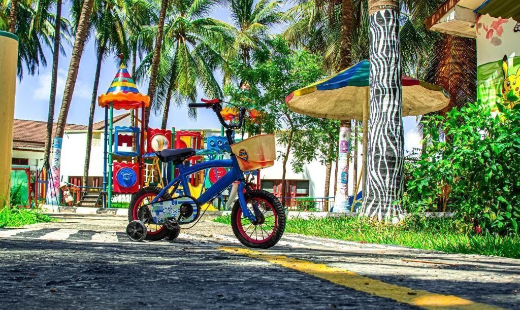 Фото Prideinn Flamingo Beach Resort 4*