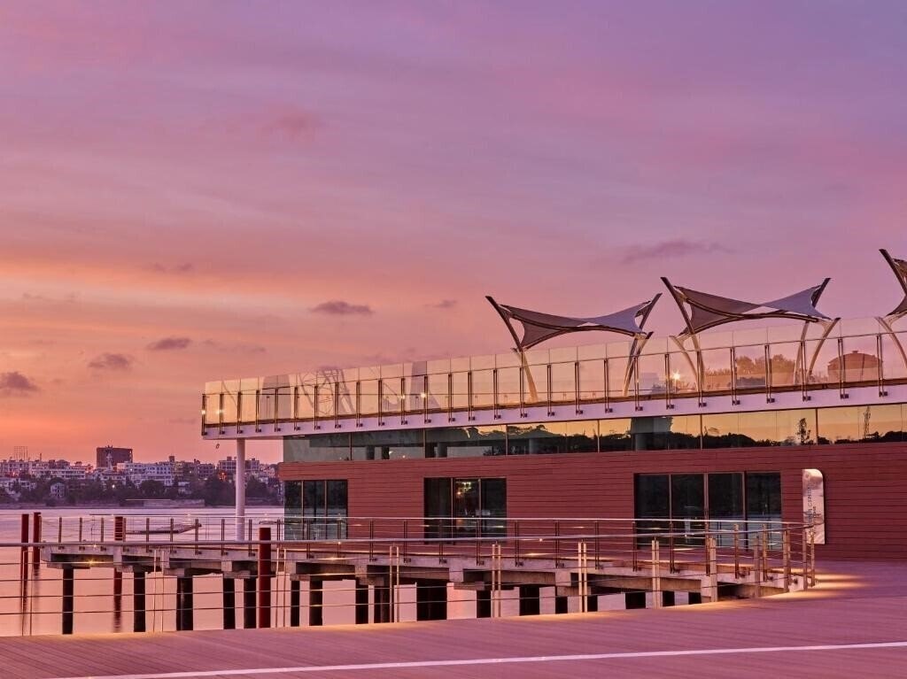 English Point Marina 5* суреті